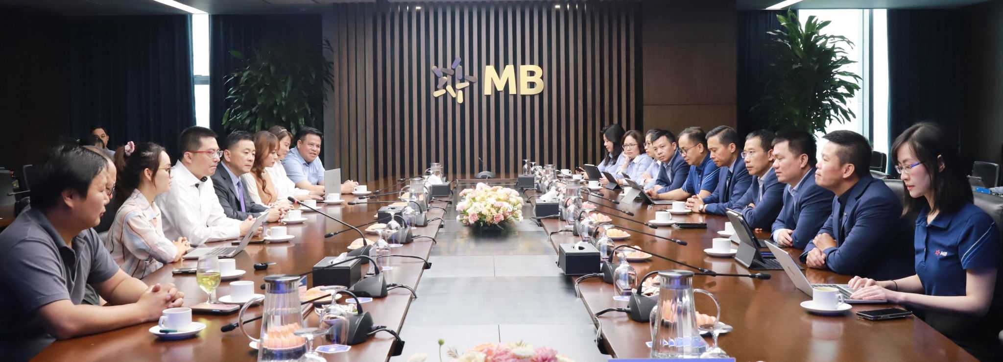 MB hợp tác chiến lược với Hoperun, bứt phá trong kỷ nguyên AI